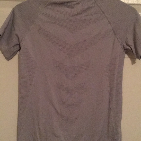 Work out tee - Picture 3 of 3